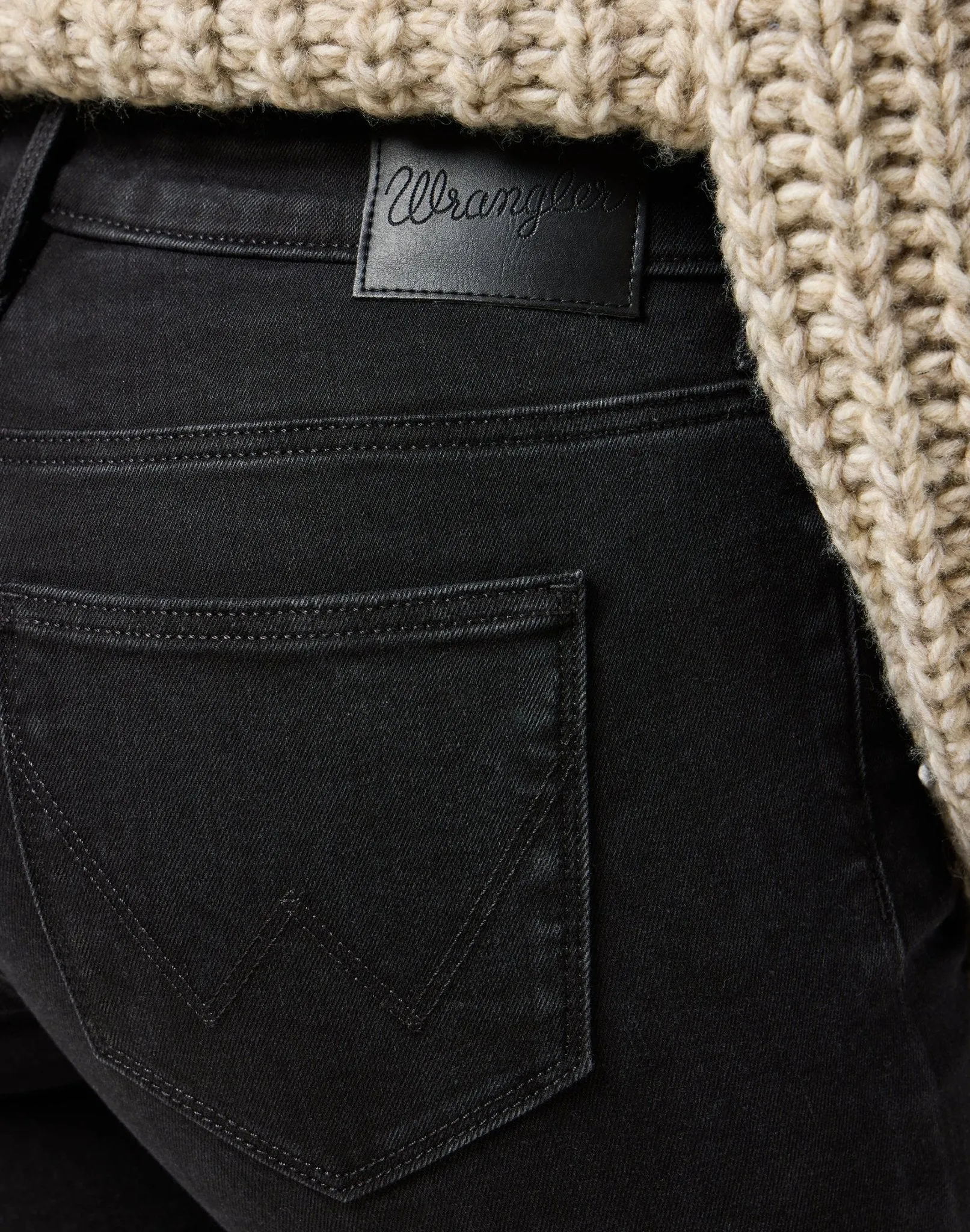 Wrangler Women's Bootcut Jeans In Drainpipe